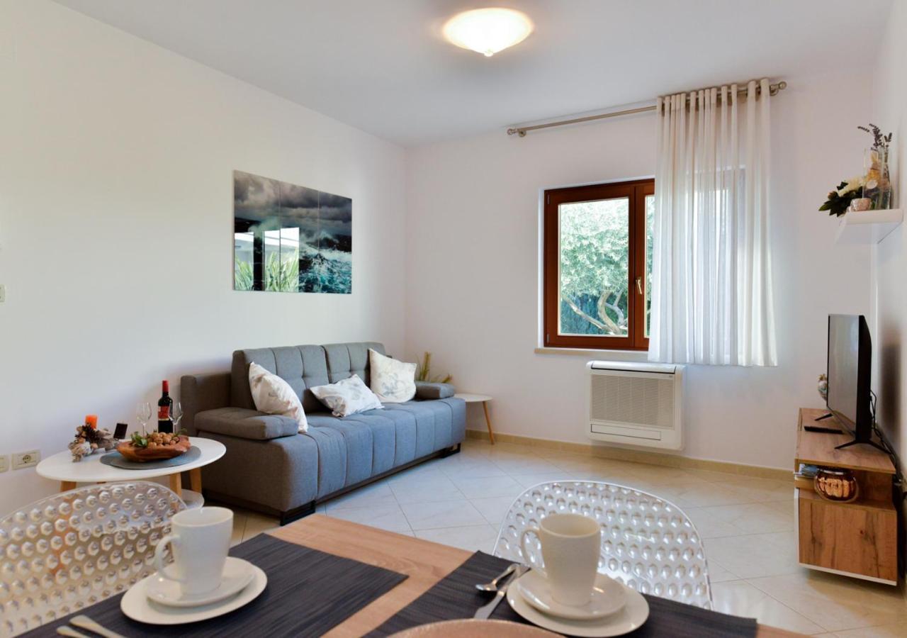 Apartments Leona ウマグ エクステリア 写真